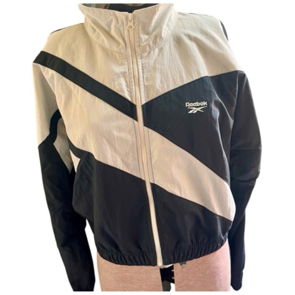 Reebok Retro Colorblock Windbreaker Jacket Black White – Women’s Small